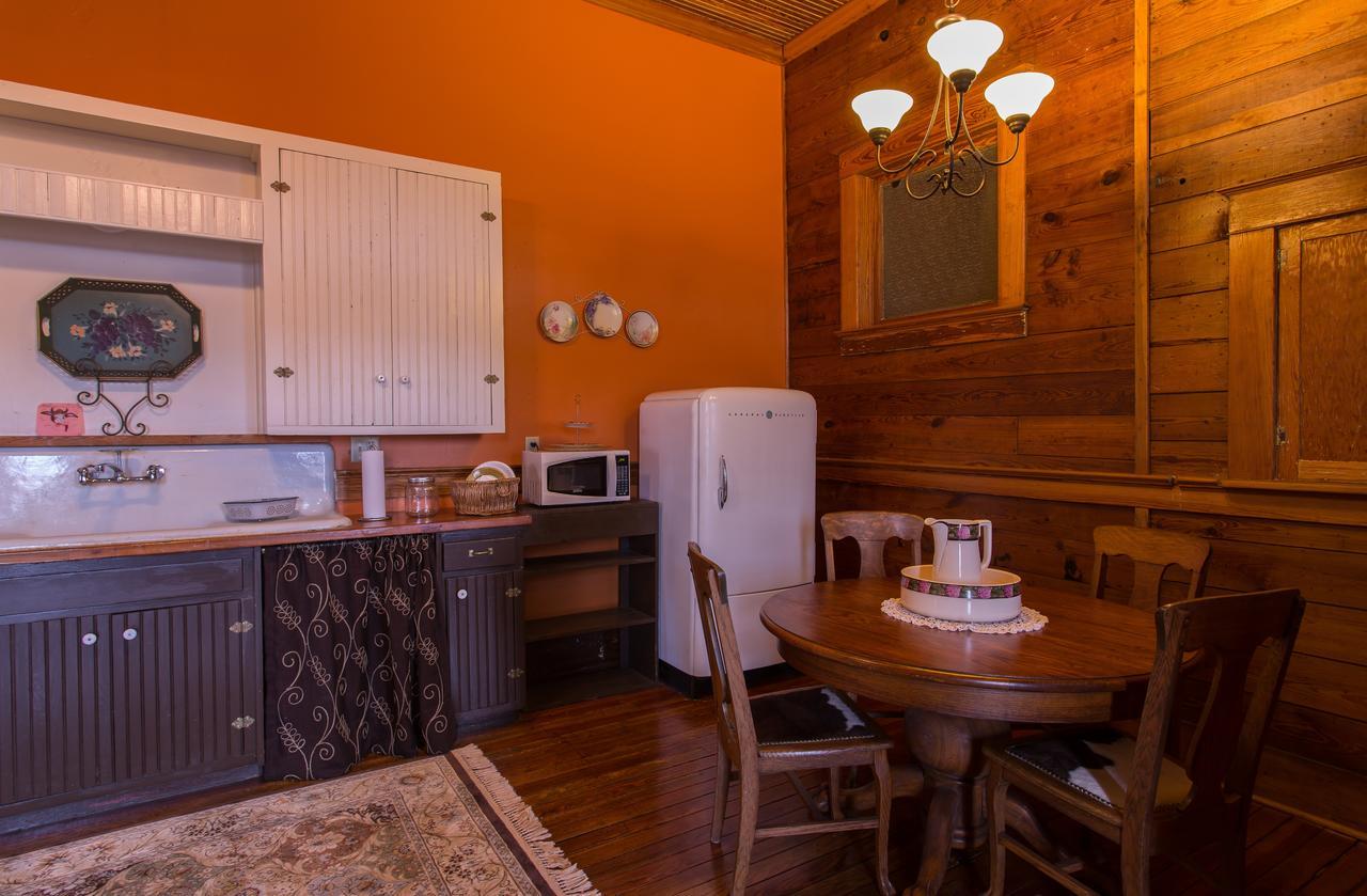 Upstairs Inn Hico Luaran gambar